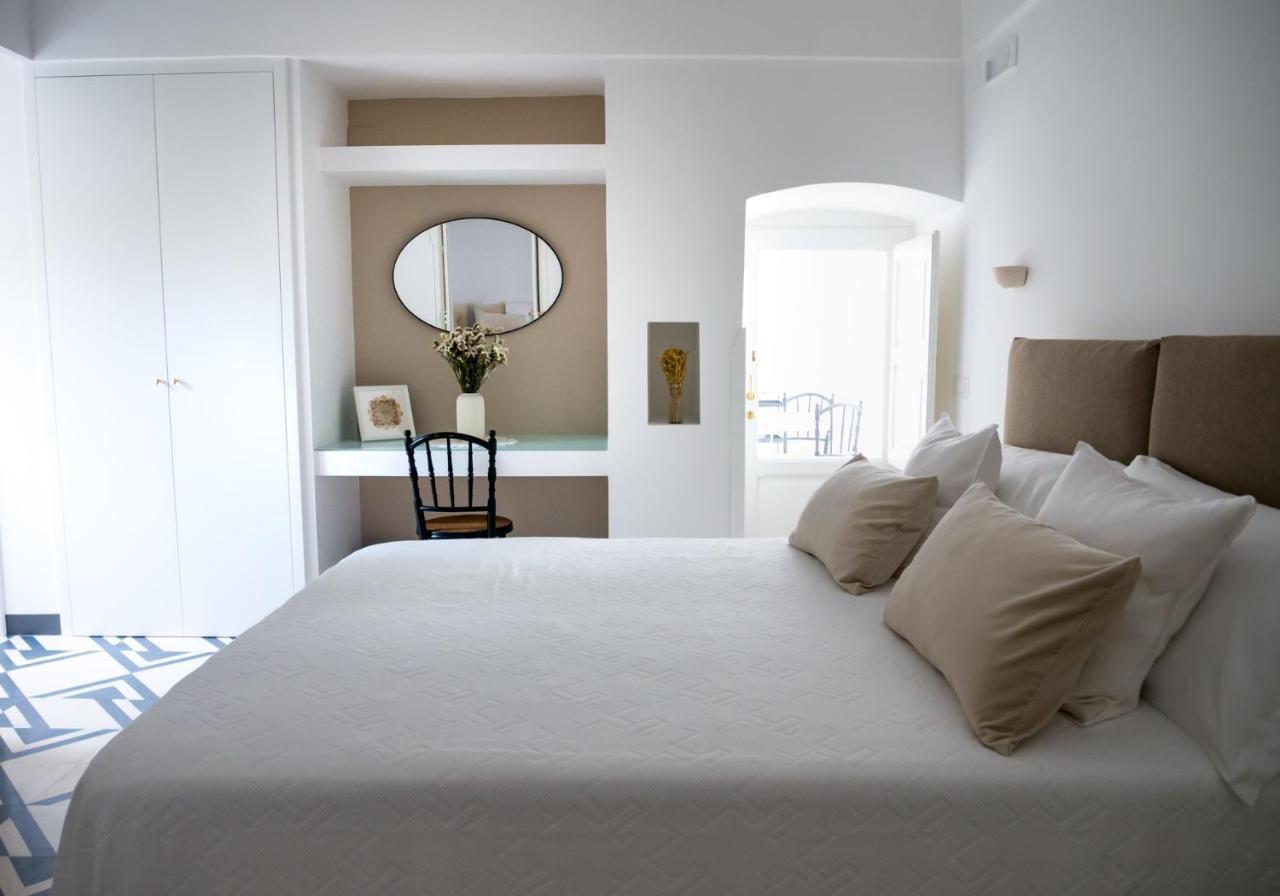 Villa Aurelia Suites And Apartments Locorotondo Bagian luar foto