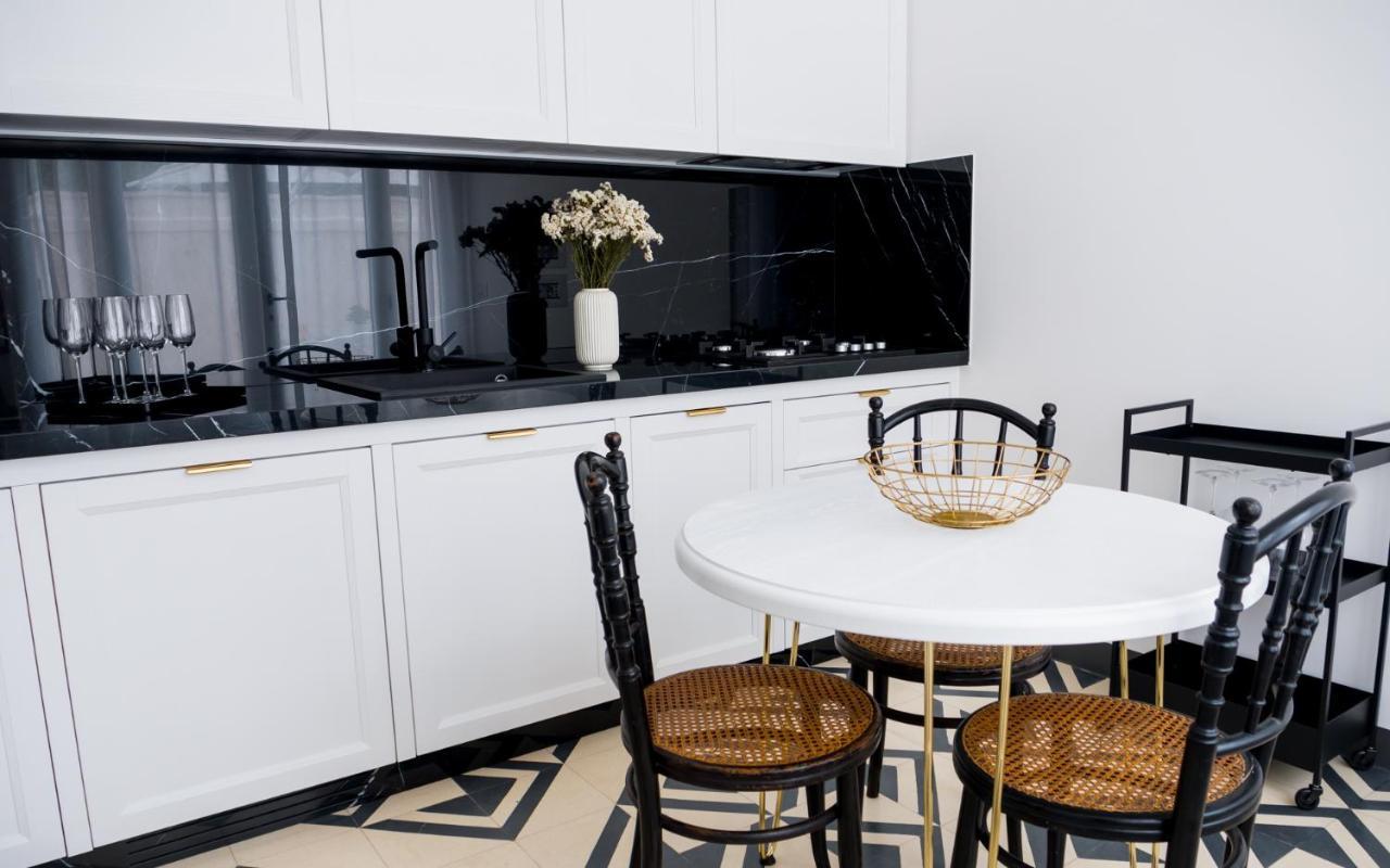 Villa Aurelia Suites And Apartments Locorotondo Bagian luar foto